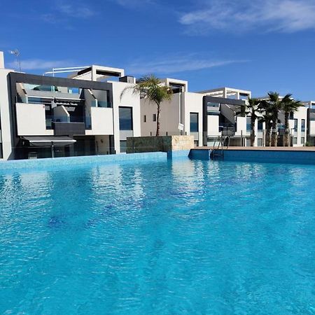 Oasis Beach Apartments Аликанте Екстериор снимка