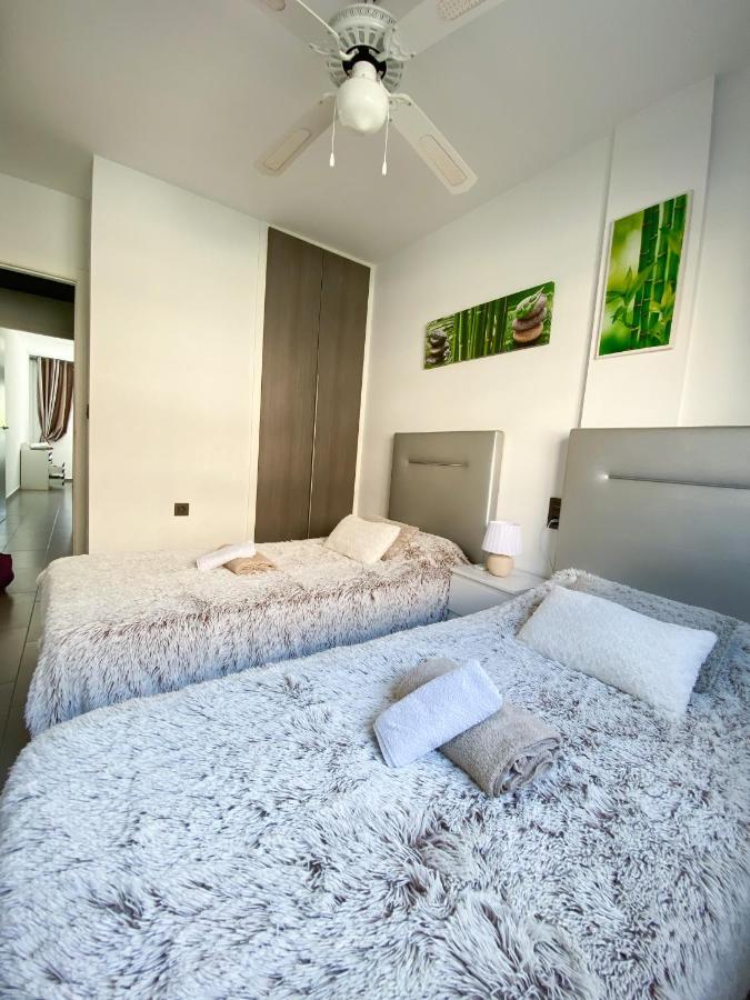 Oasis Beach Apartments Аликанте Екстериор снимка