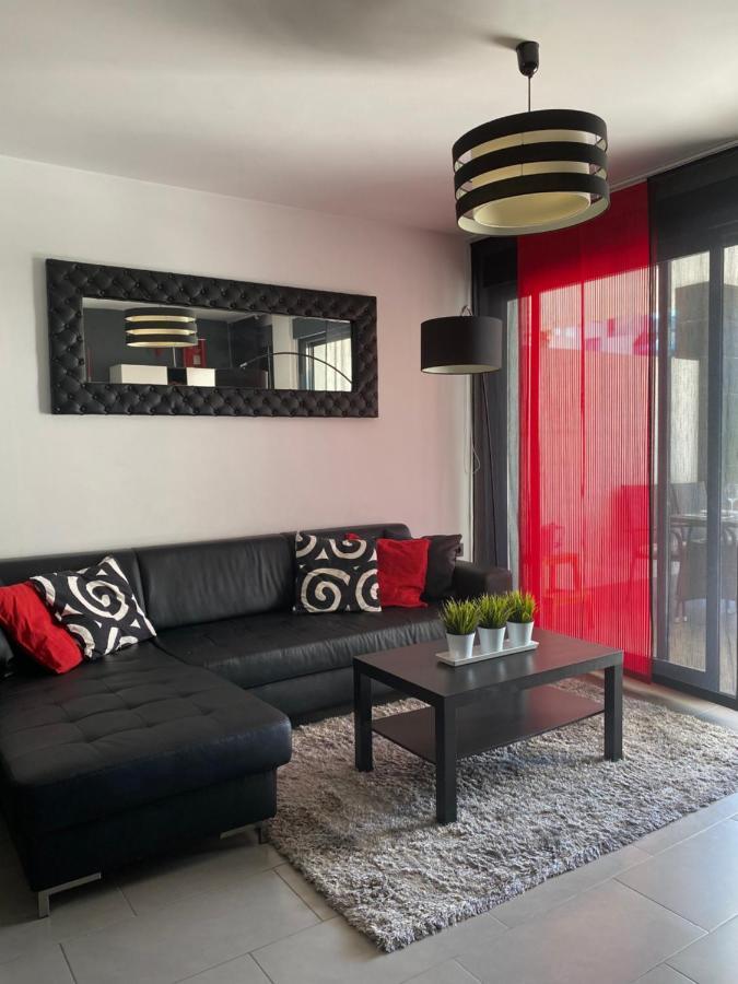 Oasis Beach Apartments Аликанте Екстериор снимка