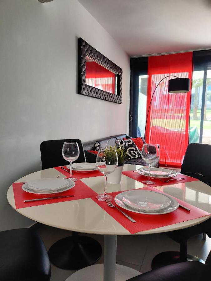 Oasis Beach Apartments Аликанте Екстериор снимка