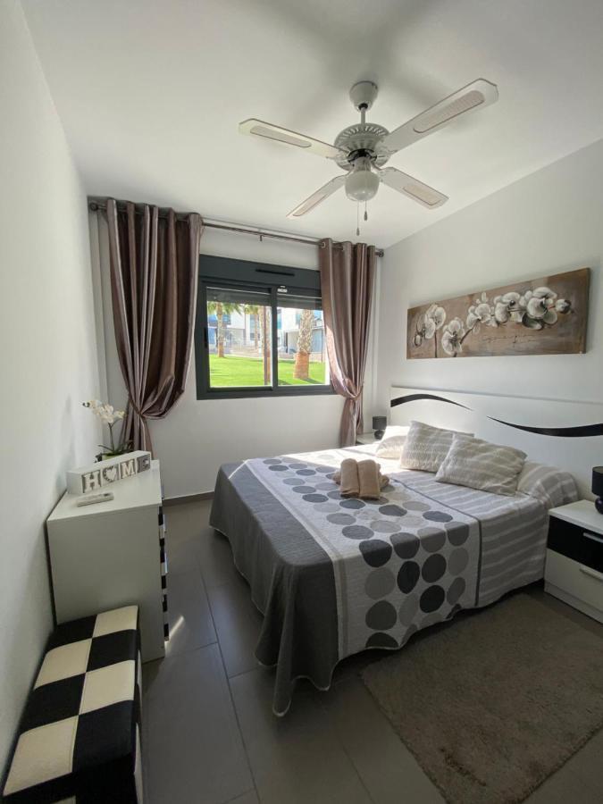Oasis Beach Apartments Аликанте Екстериор снимка
