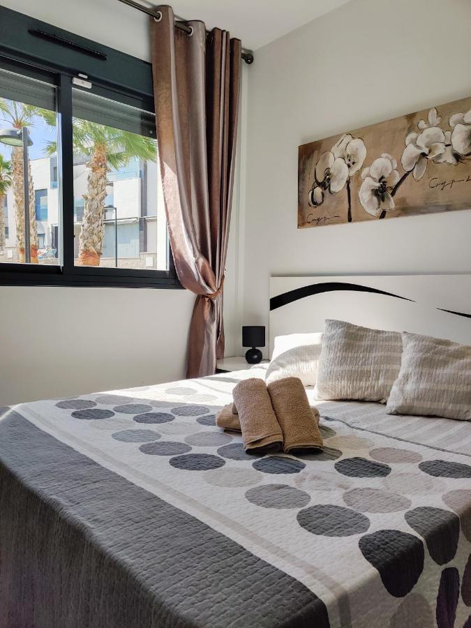 Oasis Beach Apartments Аликанте Екстериор снимка