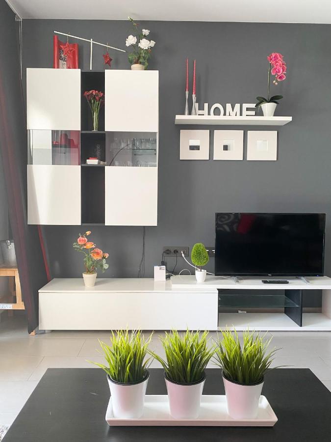 Oasis Beach Apartments Аликанте Екстериор снимка