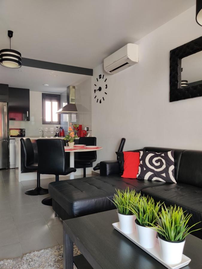 Oasis Beach Apartments Аликанте Екстериор снимка
