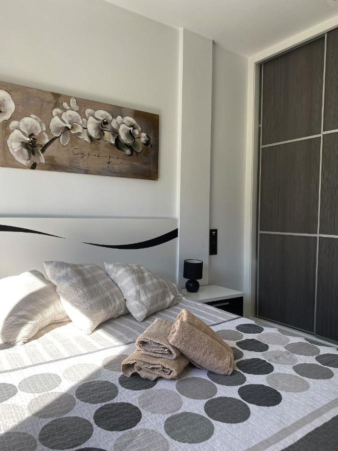 Oasis Beach Apartments Аликанте Екстериор снимка
