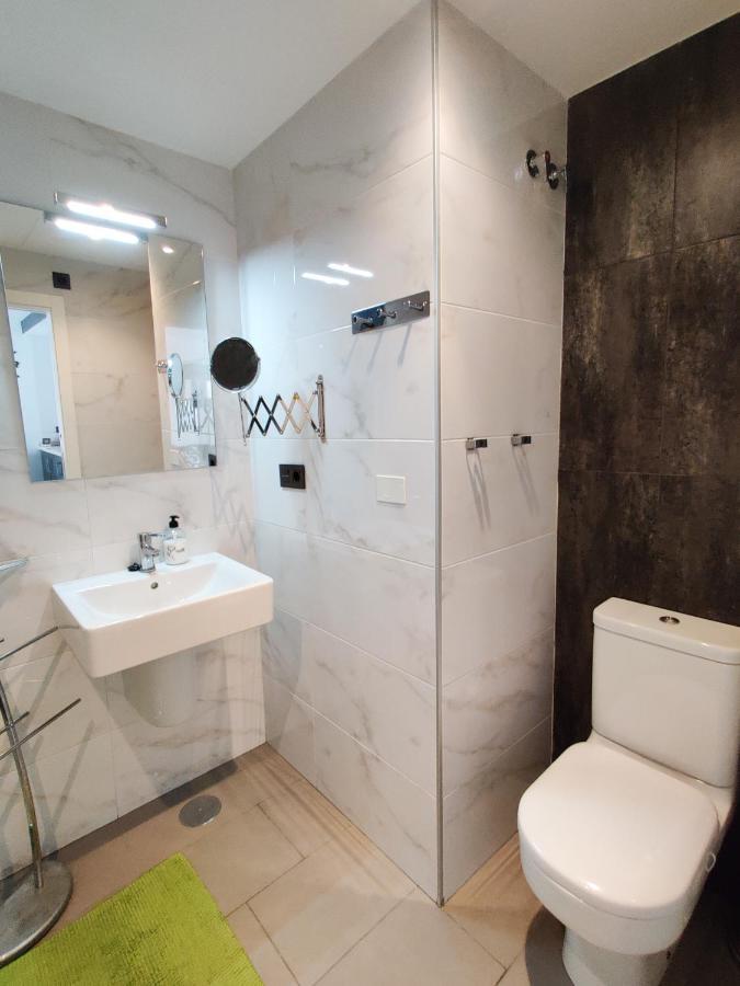 Oasis Beach Apartments Аликанте Екстериор снимка