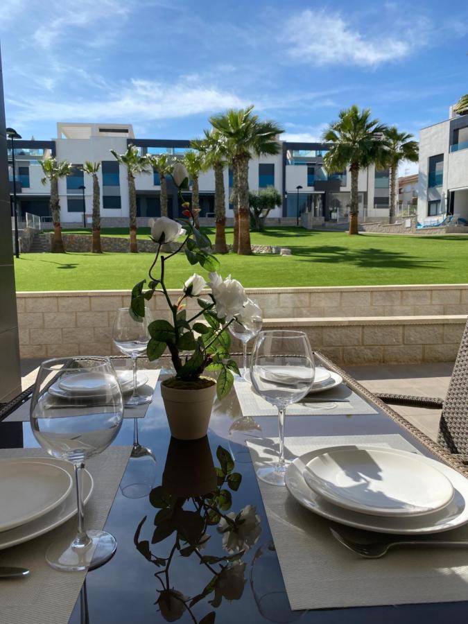 Oasis Beach Apartments Аликанте Екстериор снимка