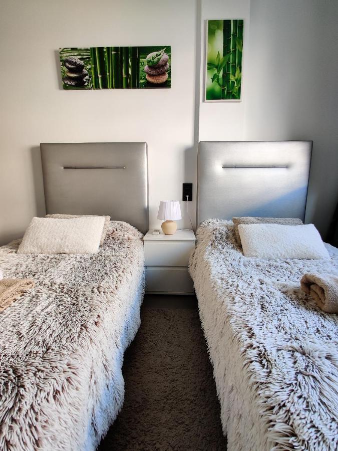 Oasis Beach Apartments Аликанте Екстериор снимка