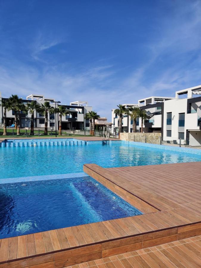 Oasis Beach Apartments Аликанте Екстериор снимка